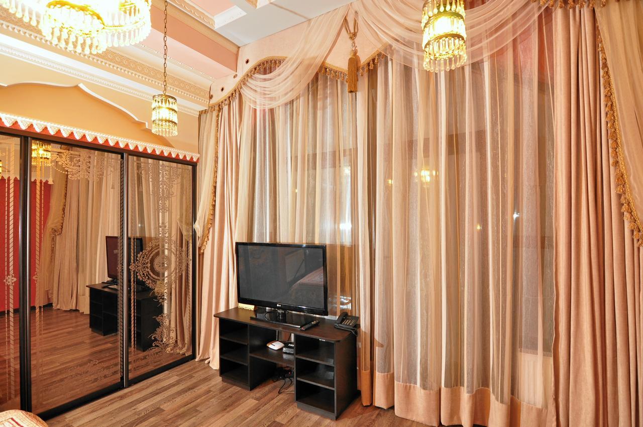 Мини-Отель "Навруз" Kharkiv Extérieur photo